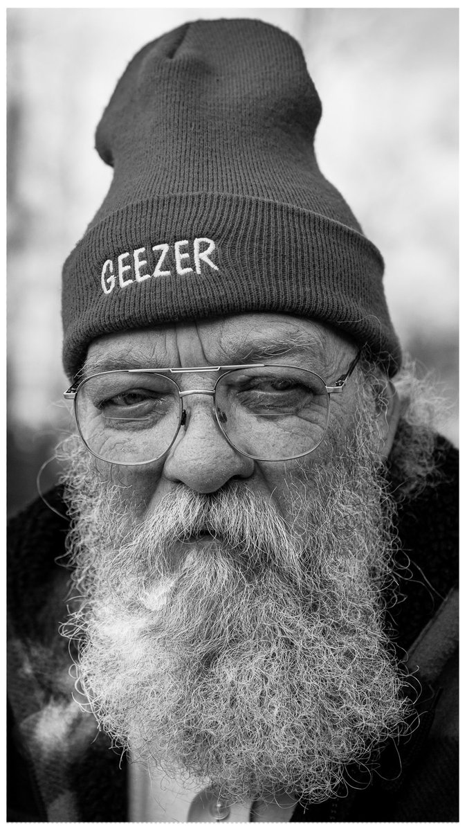 Heimana's tweet photo. #barkleymarathon 2025 has started! Follow @keithdunn for more info!
Took these portraits of Laz at the Infinity Backyard - Pont du Gard (january, 2025) https://t.co/IoHenR6Uzq