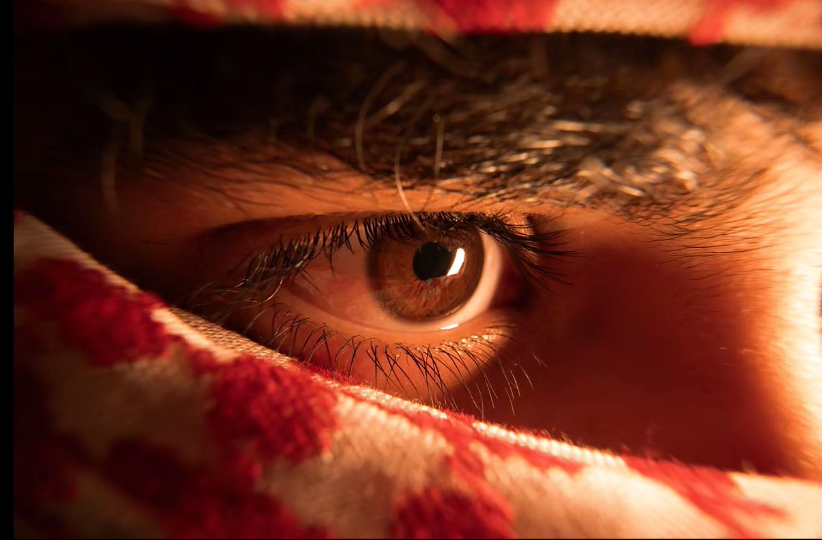 يارب حملت نفسي بالشقى والعتاب
ومديت حبل الخطا لبليس واصبحت اسير

وطاوعتها في متاهات الوهم والسراب
لين اشبكتها الخطايا شبك ! والنفس طير 

ازل.. واقول انا توي بسن الشباب 
واليا نصحني محب؟ اقول توي صغير 

ماكنت احسب لوقتي والليالي حساب 
ولا كنت افكر وش اللي في زماني يصير