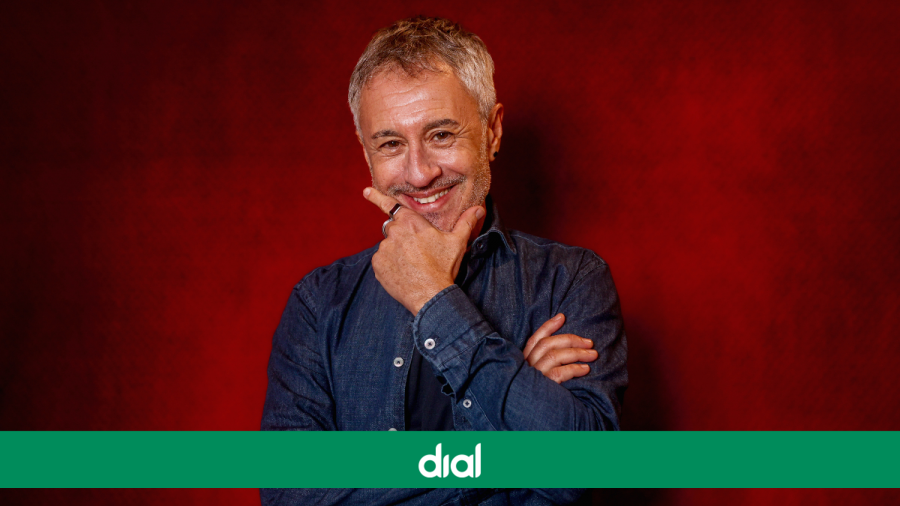 Cadena Dial España (@cadena_dial) on Twitter photo Sergio Dalma da una sorpresa al público en pleno concierto: 'Sonríe porque estás en el vídeo'
📸 <a href="/SDalmaoficial/">Sergio Dalma</a>
🔗 cdial.es/ru7mm2 Sergio Dalma da una sorpresa al público en pleno concierto: 'Sonríe porque estás en el vídeo'
📸 <a href="/SDalmaoficial/">Sergio Dalma</a>
🔗 cdial.es/ru7mm2