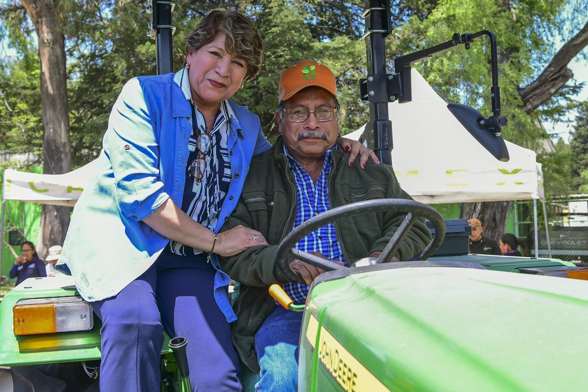 delfinagomeza's tweet image. 🚜👨🏽‍🌾 Transformar al campo es proteger y promover nuestra identidad y soberanía alimentaria. Pueden imponer aranceles, pero no se pueden llevar nuestro campo.
Al premiar la excelencia agroecológica en el Primer Concurso de Maíz Nativo y Amaranto del #EdoMéx, reafirmamos el…