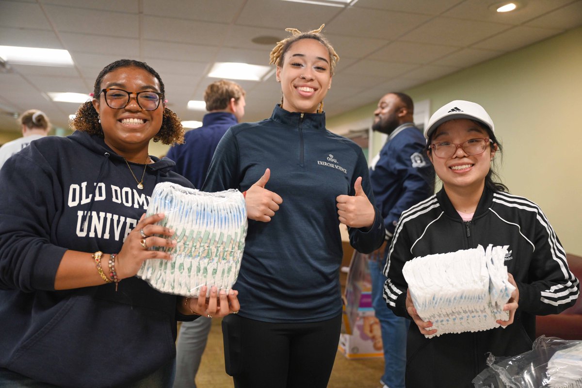 Old Dominion University (@odu) on Twitter photo For these Monarchs, spring break was all about making memories!
Students enjoyed activities including swimming with manatees, gaining valuable digital strategy skills with PRSSA, and volunteering in the Norfolk community.
📸 : <a href="/ODURECWELL/">ODU Recreation</a>, Steffon Campbell, Ph.D. For these Monarchs, spring break was all about making memories!
Students enjoyed activities including swimming with manatees, gaining valuable digital strategy skills with PRSSA, and volunteering in the Norfolk community.
📸 : <a href="/ODURECWELL/">ODU Recreation</a>, Steffon Campbell, Ph.D.