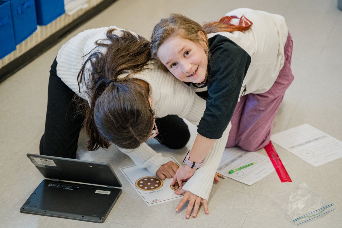 BethpageUFSD's tweet image. Pi Day = the perfect excuse for a little friendly math competition! 🥧➗📏 Central Boulevard fifth graders put their measurement skills to the test, proving that no matter the size of the circle, π always adds up to fun! #PiDay #MathMagic #WeAreBethpage