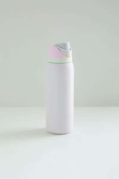 I just received Owala FreeSip 40 oz Water Bottle from Potato via Throne. Thank you! throne.com/manunoke #Wishlist #Throne
