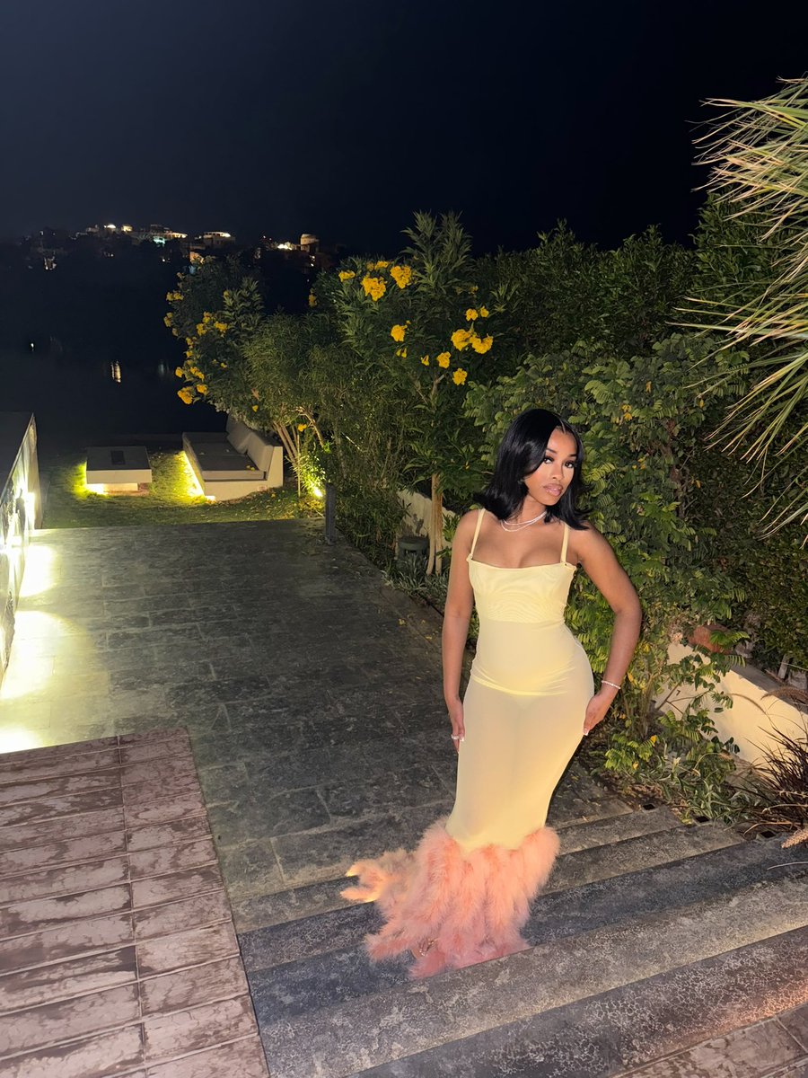 therealkyra___'s tweet photo. 3.17 🎂 https://t.co/xc3BKhJjsz
