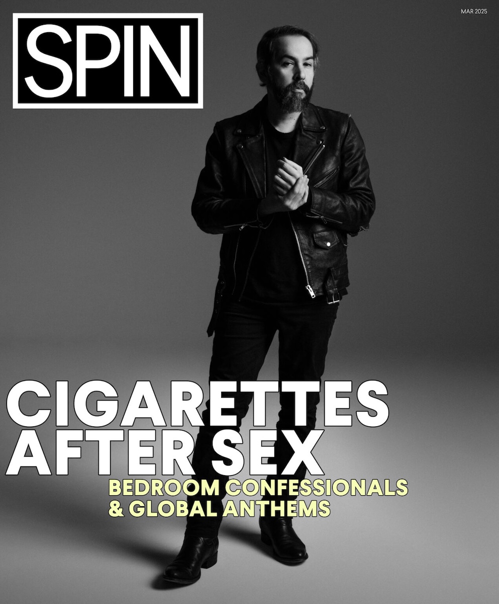 LilyMoayeri's tweet photo. "... I want to make songs where it feels like the atmosphere of a really positive sexual experience in love. Gentle, but dirty."
One of my favorite lines from my @CigsAfterSexx interview, with whom I share this month's @SPIN digital cover story https://t.co/6TI8DcsCrb https://t.co/Kpb6QJRyHU