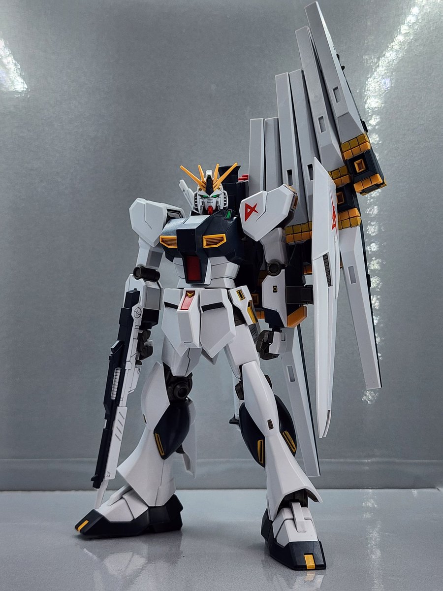おはようございます(*- -)(*_ _)ﾍﾟｺﾘ

HGUC νガンダム
コイツは入院中にパチった思い出の一つです(*´ω｀*)