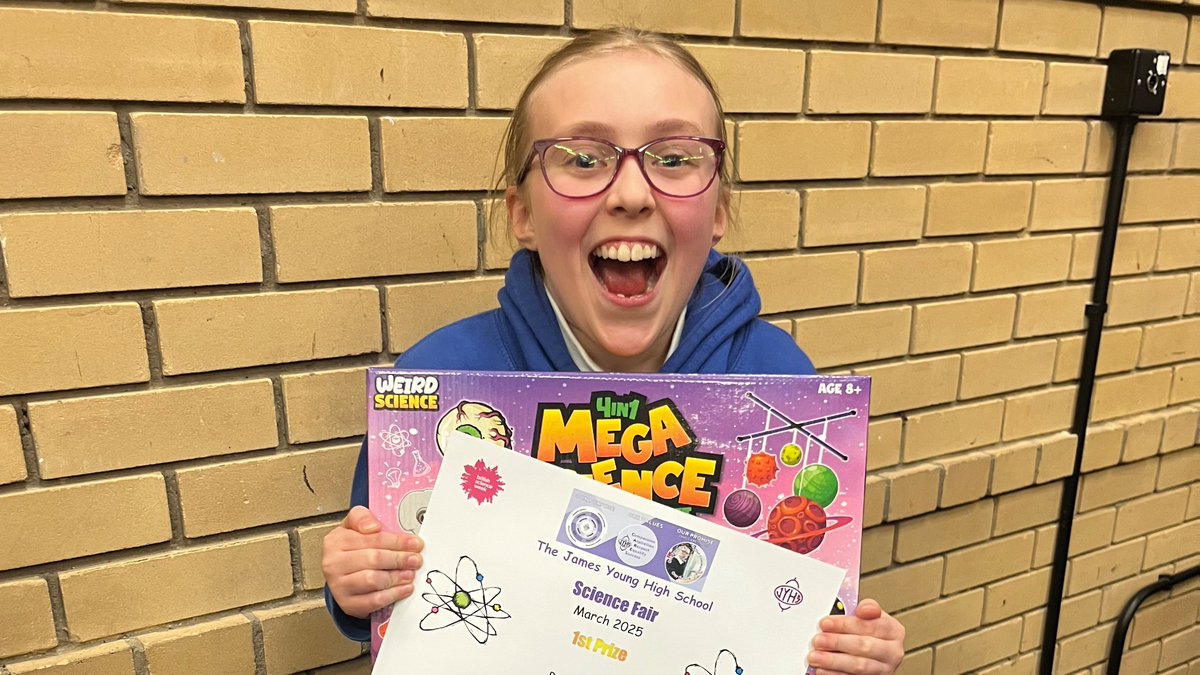Congratulations to our first place winner! You presented your experiment beautifully! Well done to all the Primary 7 pupils who took part! #sciencefair #transitionevent <a href="/JamesYoungHS/">JYHS</a>