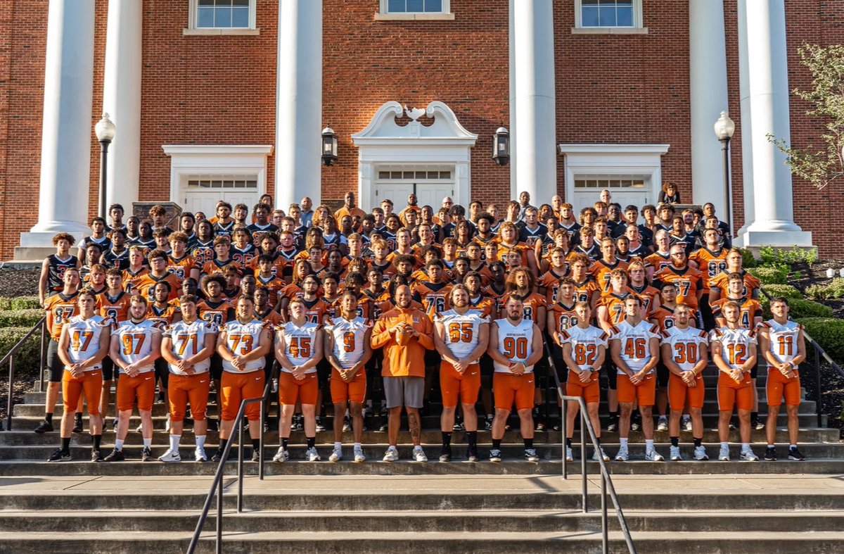 Family!! We need your help, we are fundraising to help get our team travel suits and look professional. If you can help click the link below!!

waynesburg.edu/orange-week