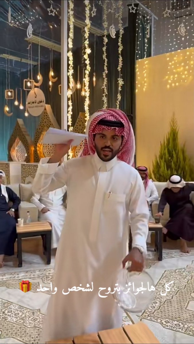 بختار 5 حسابات من الرتويت المتفاعله في التغريدة هذي 
      هدية "50" الف ريال 
         موعدنا بعد الفجر 
رتويت للتغريدة + لايك❤️ + تعليق بنقطه👌
واحفظو عني هاذي التغريده وبالتوفيق للجميع👌
#ليالي_صاد18 #انورت_بقدومك_جده_يا_ابوفهد #ملايين_رسيس_قول_وفعل2