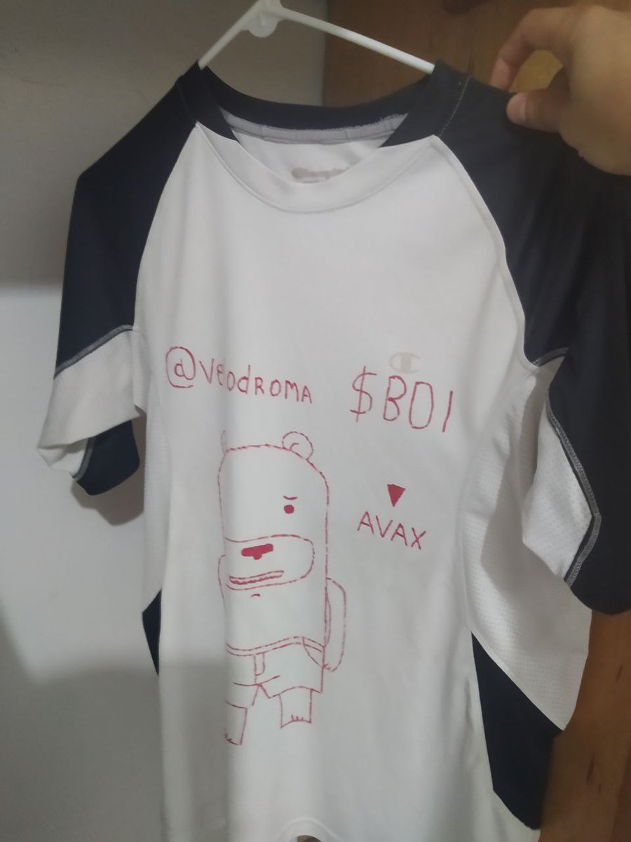 velodroma's tweet image. Since I made my own BOI shirt, I can't stop wearing it, and everyone keeps looking at the amazing art I created. @hakikiceo  if you want one, retweet it, and I'll send it to your house! @Boithebear