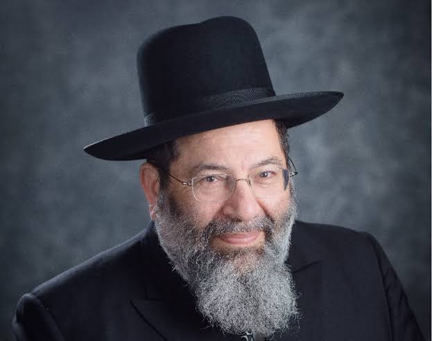 FrumTikTok's tweet image. NEW: An important letter from Rabbi Yaakov Bender about boys collecting on Purim for extravagant prizes, from organizations they know little to nothing about. 

Dear Parents,
 
I hope that your Purim went well.
 
Every Purim, many children of all stripes and ages come to our…