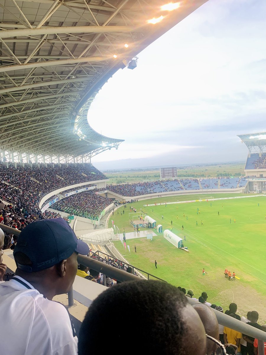 Bruno_wise93's tweet photo. @nuno_baio Realmente Estava Cheio, Mas, Apenas Metade do Estádio Foi Usado https://t.co/Zv7RN51Q9u