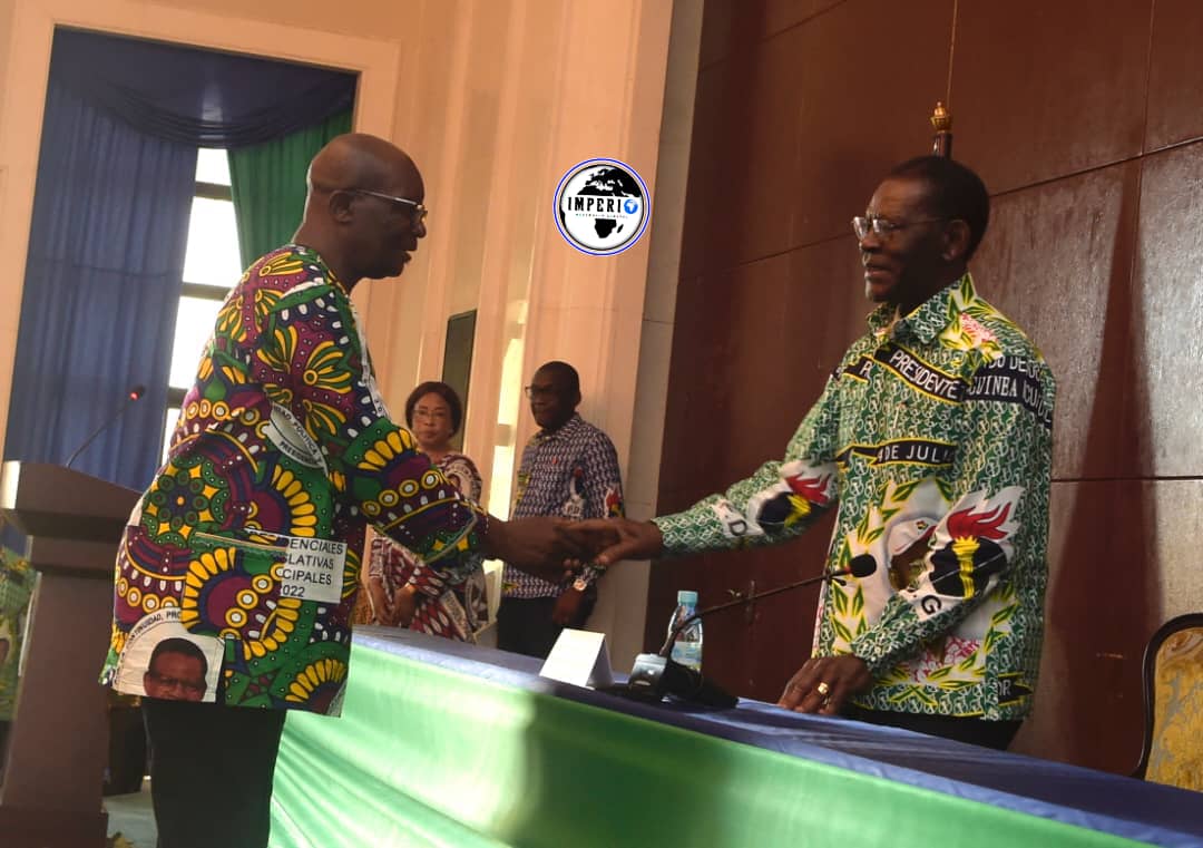 #PDGE: Ndong Esono jura el cargo ante el presidente fundador imperio-ge.com/pdge-ndong-eso…