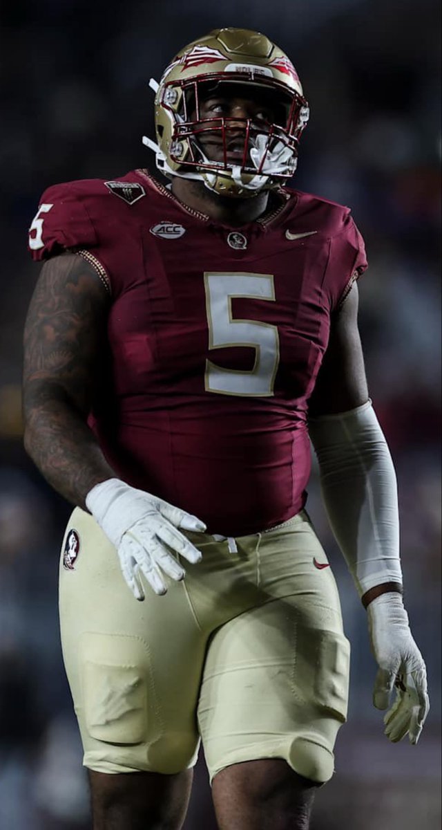 Alex (@karlis_alex) on Twitter photo I see why <a href="/MoveTheSticks/">Daniel Jeremiah</a> likes Joshua Farmer sm, in fact I might be higher on him. Double team 🧲 wit a large frame, explosive first step burst, legit knockback power, swift + violent hand usage, decent pass rush arsenal, low pad level, & underrated run D, stiffish hips but stud. I see why <a href="/MoveTheSticks/">Daniel Jeremiah</a> likes Joshua Farmer sm, in fact I might be higher on him. Double team 🧲 wit a large frame, explosive first step burst, legit knockback power, swift + violent hand usage, decent pass rush arsenal, low pad level, & underrated run D, stiffish hips but stud.