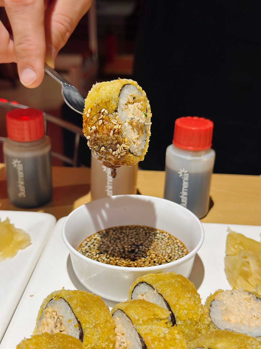 ¿QUIÉN DIJO QUE EL SUSHI NO SE PUEDE COMER CON TENEDOR?

Ganate una tabla de 36 piezas de Sushimanía
+dos entradas
+dos pares de palitos

¿Cómo? te cuento abajo