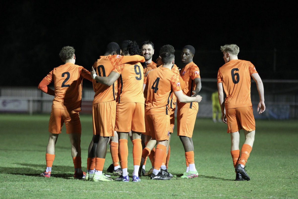 FT | Badshot Lea 0-1 Hartley Wintney

⚽️ Amissah 29’

The Row secure all 3 points with Noah’s debut goal and a 10th clean sheet in the league this season! 👏👏

#UTR🧡 📸 Jon Wiggins