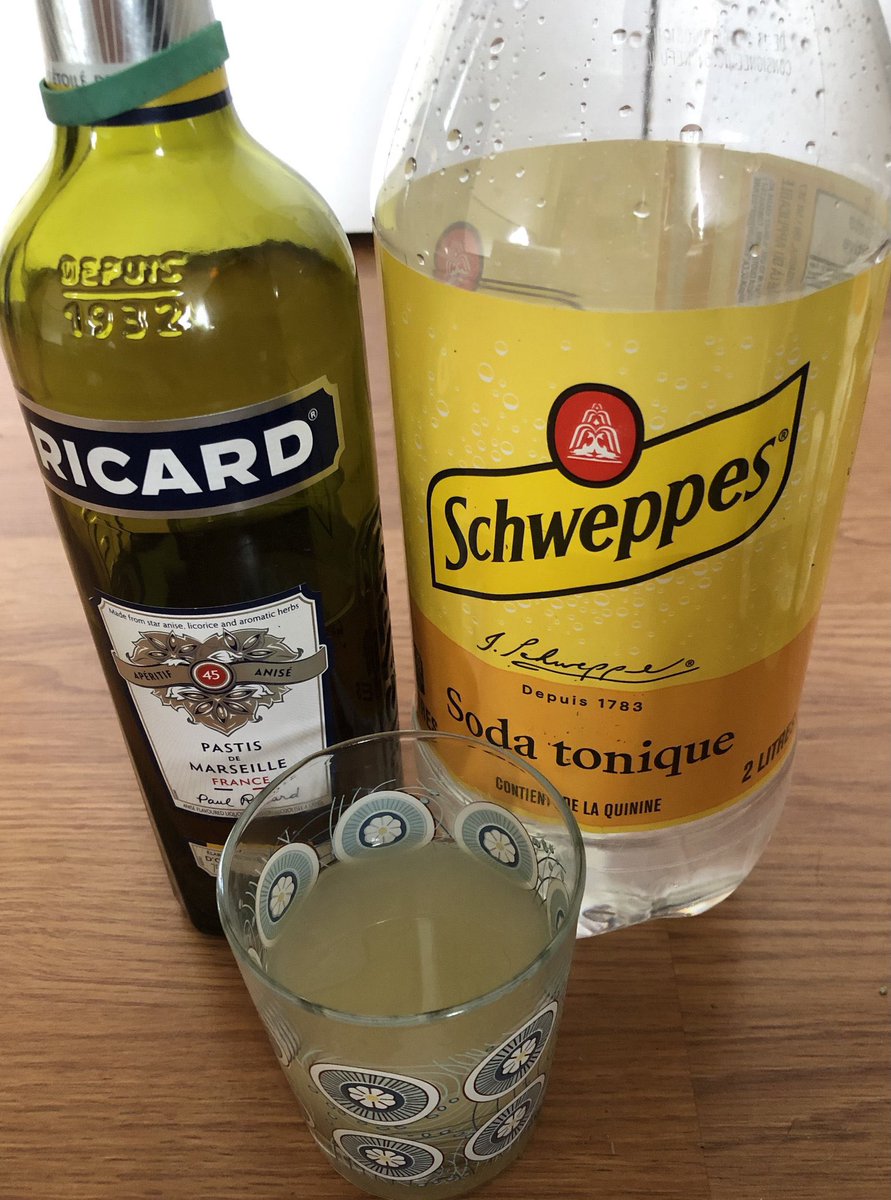pres_reine's tweet image. ✨🥃 Si on fait une liste de tous ce qu’on peut soigner avec le Ricard ça donne quoi de votre côté? 

Du miens, le stress, l’anxiété, les infections urinaires, les douleurs au bas du dos. 

#Alcoolmédicament #reinedesprés #remède #santé 
#Diurétique  #détox
