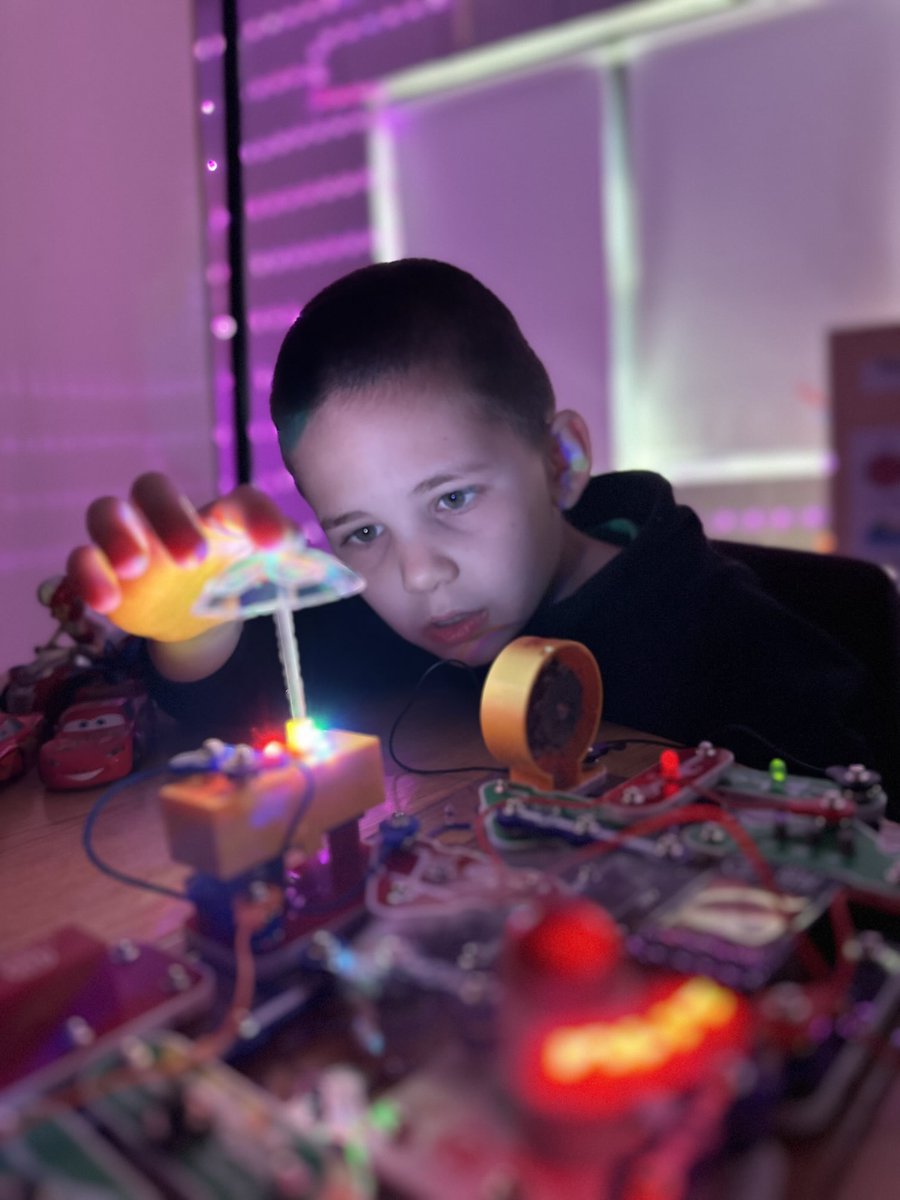 Innovative learning can be mesmerizing to the youngest of students.#BelieveInGC