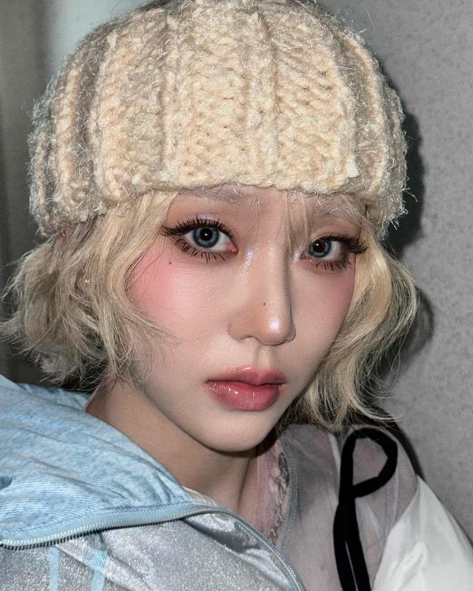 STAYCZONES's tweet image. baesuminiee instagram update