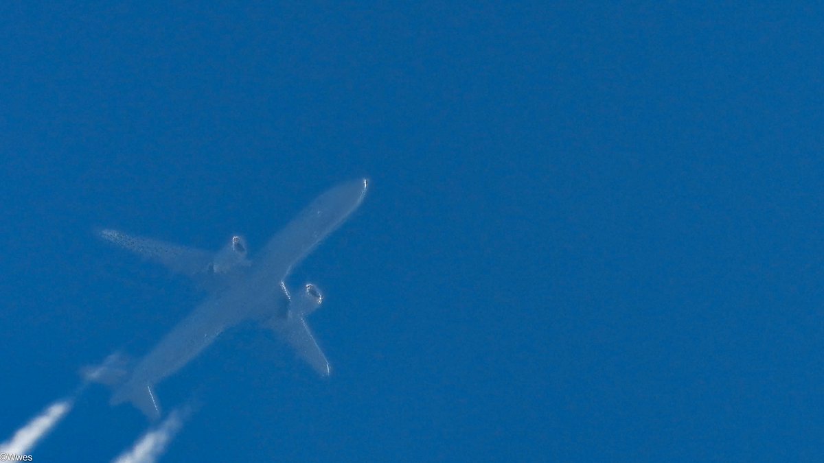 wesleyb1989's tweet photo. March17:
#GAF883 #3F5407 (15+10)=30 #Luftwaffe #A21N AIRBUS A-321neo #38025ft
(#NLspot #Planespotting #Nikon #P950 #P1000 #Aviation #Avgeek #ADSB) https://t.co/V0zwnXqo2L