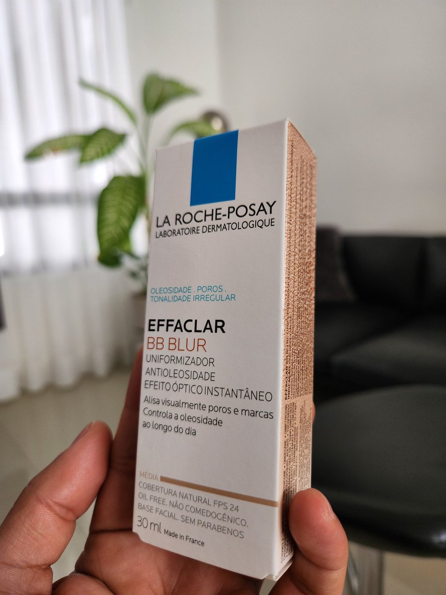 RiikDaan's tweet photo. ¿Qué está pasando con este producto en @HEB?  He estado buscándolo hace algunos días y no lo he podido conseguir aquí que es donde normalmente obtengo este BB Blur. ¿Ya no lo van a vender, se va a descontinuar de @larocheposaymx? https://t.co/gokrCbdRFT