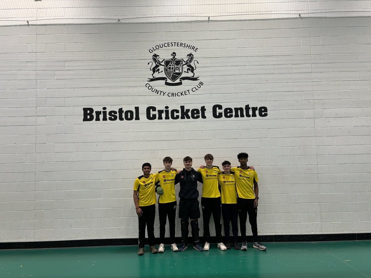 DFCALtd's tweet photo. Final Week 10 of sping 2025 Tuesday Night #IDL Match action shots from @Gloscricket
Game 2: #Oilers vs #Deepburn
#indoorcricket #getthegameon #social #fun #outsideofwork https://t.co/zRWpkNgmTl