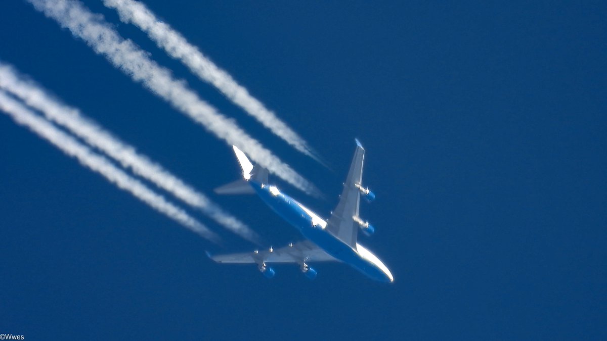 wesleyb1989's tweet photo. March17:
#DUB4 #896272 (A6-GGP) #United Arab #Emirates #B744 BOEING 747-400 #39025ft
(#NLspot #Planespotting #Nikon #P950 #P1000 #Aviation #Avgeek #ADSB) https://t.co/yDnySNZXTw