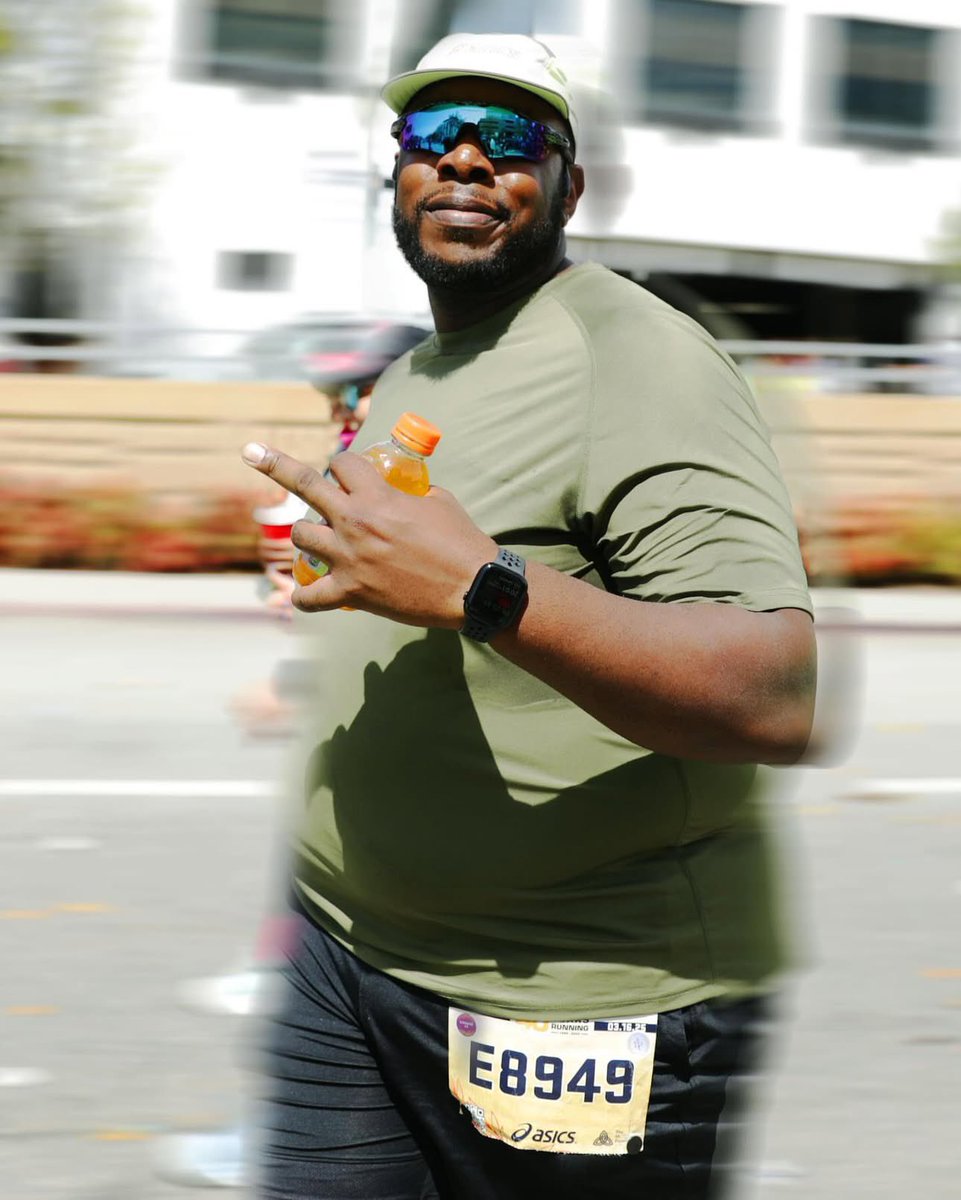JeffreyOfure's tweet photo. As I’m getting my recovery sorted, I’m elated to share that I’m now a marathoner. 

I’ll tell my story in full someday but here’s a snippet of it if you will. 

All challenges aside - I’m honored to be part of that 1%. And GRATEFUL for all the love 💙

#lamarathoner @lamarathon https://t.co/SIELeH9hA6
