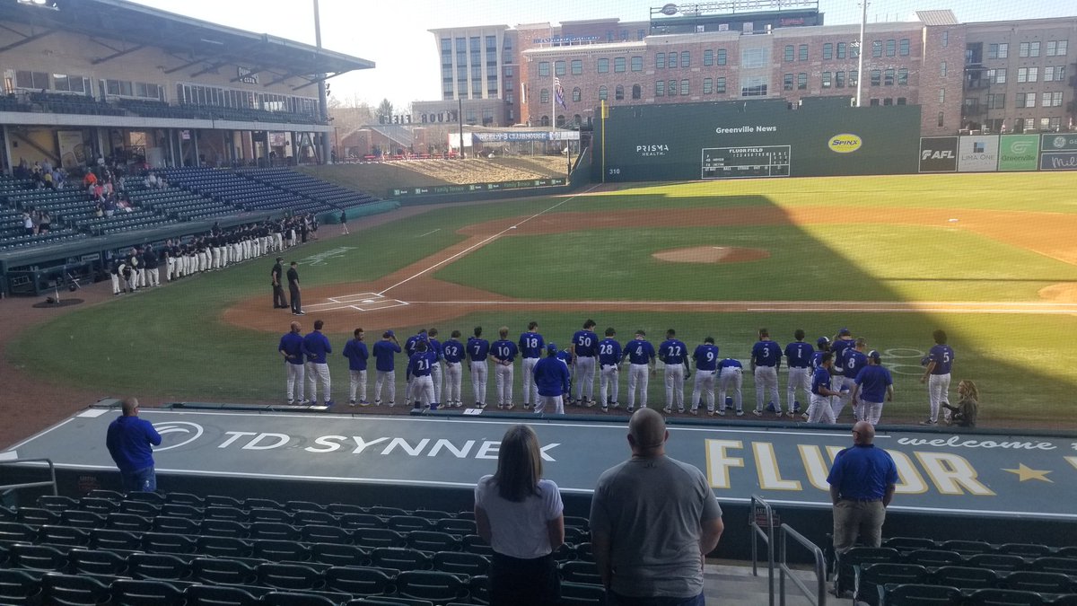 Limestone Tailgating ⚜ (@lutailgating) on Twitter photo Getting ready for First Pitch for <a href="/Limestone_BSB/">Limestone Baseball</a> vs Anderson from Fluor Field
Go Saints!⚾️⚜ Getting ready for First Pitch for <a href="/Limestone_BSB/">Limestone Baseball</a> vs Anderson from Fluor Field
Go Saints!⚾️⚜