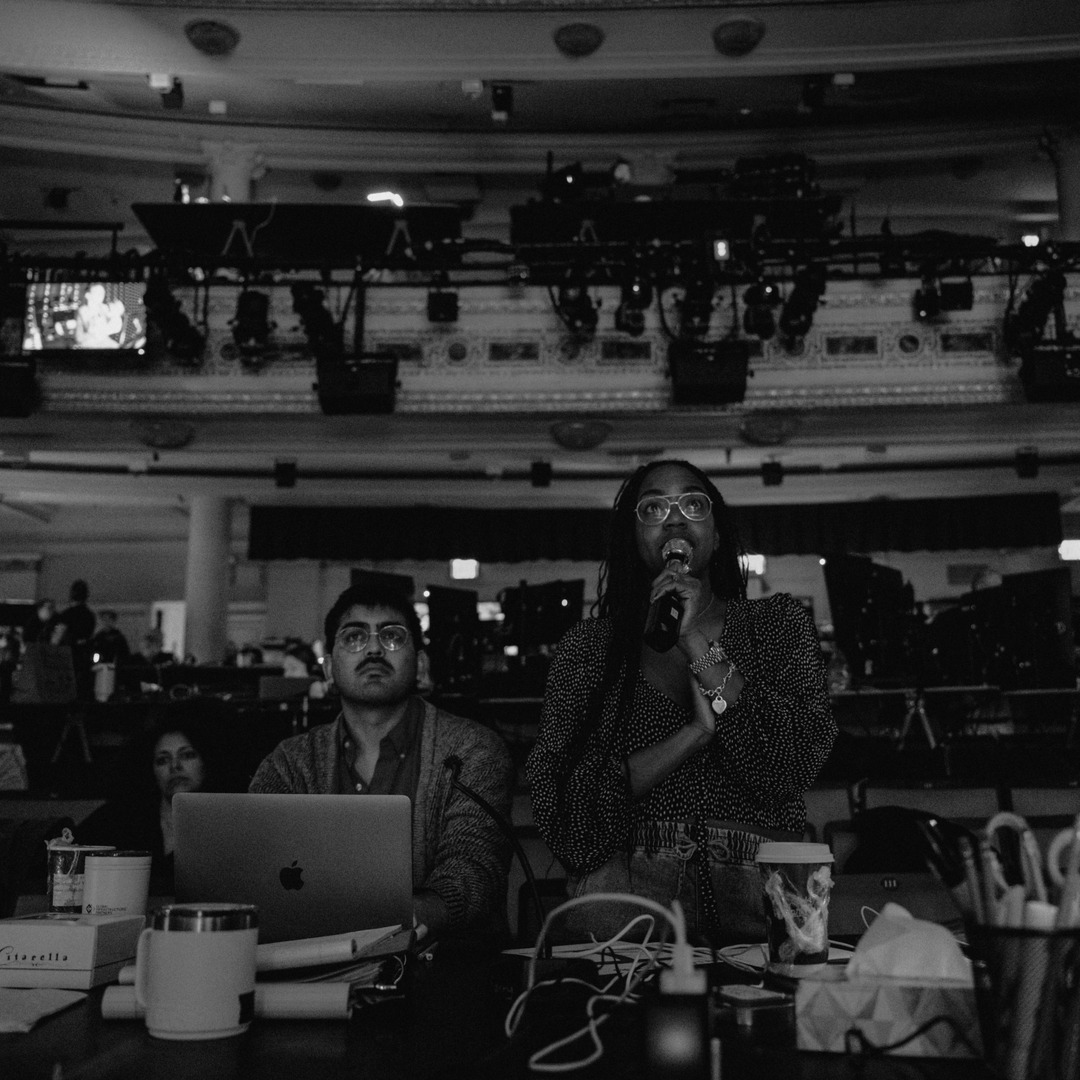 lastfiveyrs's tweet photo. Collaboration in action. https://t.co/XYlpkwEgig