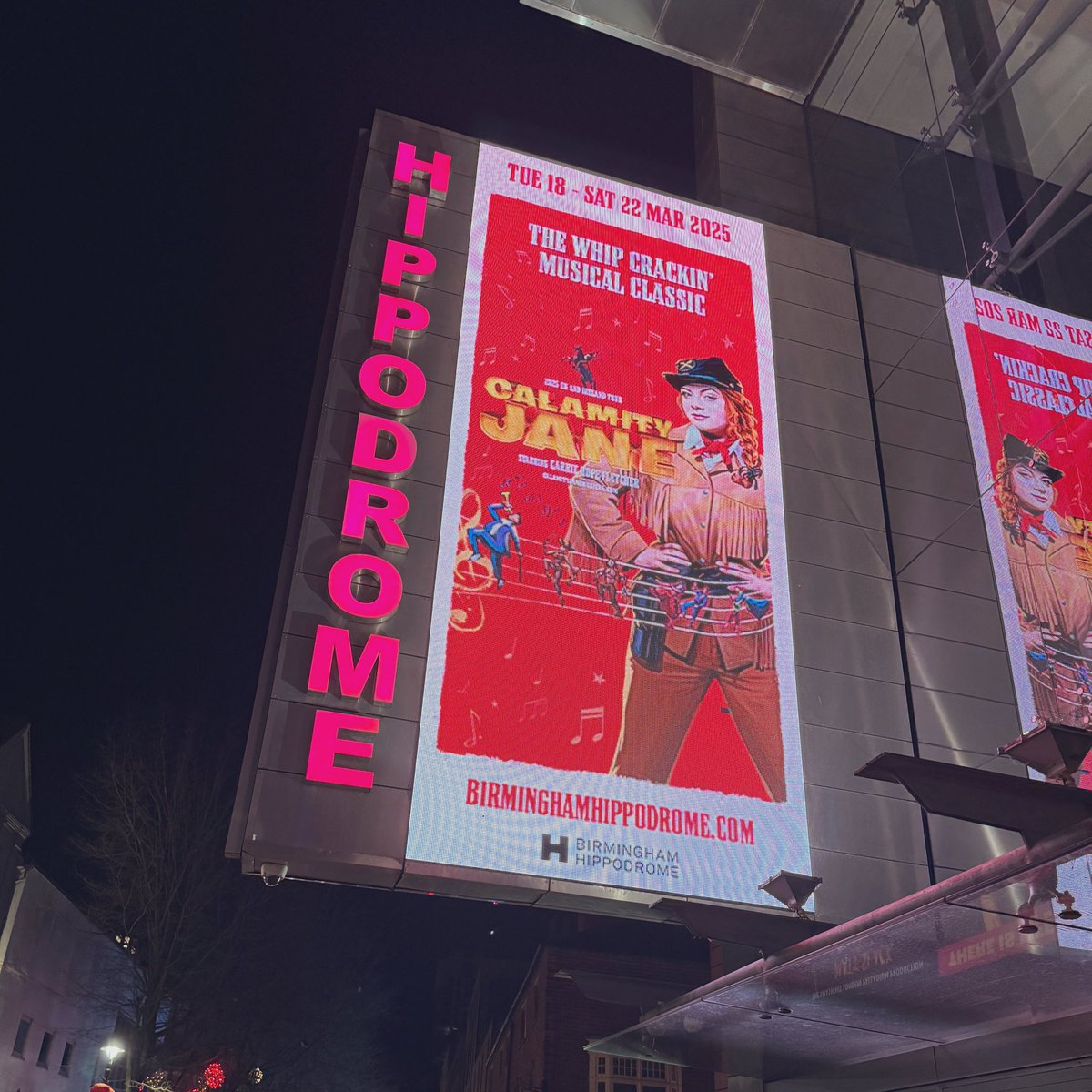 Dan Richards (@brummy_dan) on Twitter photo The cast of <a href="/CalamityMusical/">Calamity Jane</a> at <a href="/brumhippodrome/">Birmingham Hippodrome</a> are quite simply world 👏🏼 class 👏🏼
It’s a stunning production thats slick, addictive and cosy - and <a href="/CarrieHFletcher/">Carrie Hope Fletcher</a> and <a href="/coylepal/">Vinny Coyle</a> are BORN to play those roles 🤠 The cast of <a href="/CalamityMusical/">Calamity Jane</a> at <a href="/brumhippodrome/">Birmingham Hippodrome</a> are quite simply world 👏🏼 class 👏🏼
It’s a stunning production thats slick, addictive and cosy - and <a href="/CarrieHFletcher/">Carrie Hope Fletcher</a> and <a href="/coylepal/">Vinny Coyle</a> are BORN to play those roles 🤠