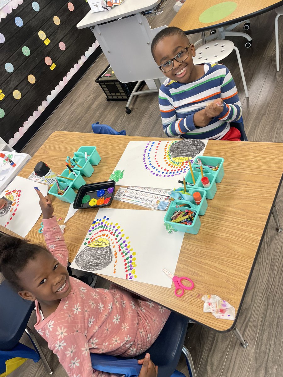 March art club! 🍀🌈 <a href="/ForestLnAcademy/">Forest Lane Academy</a> #RISDbetheone