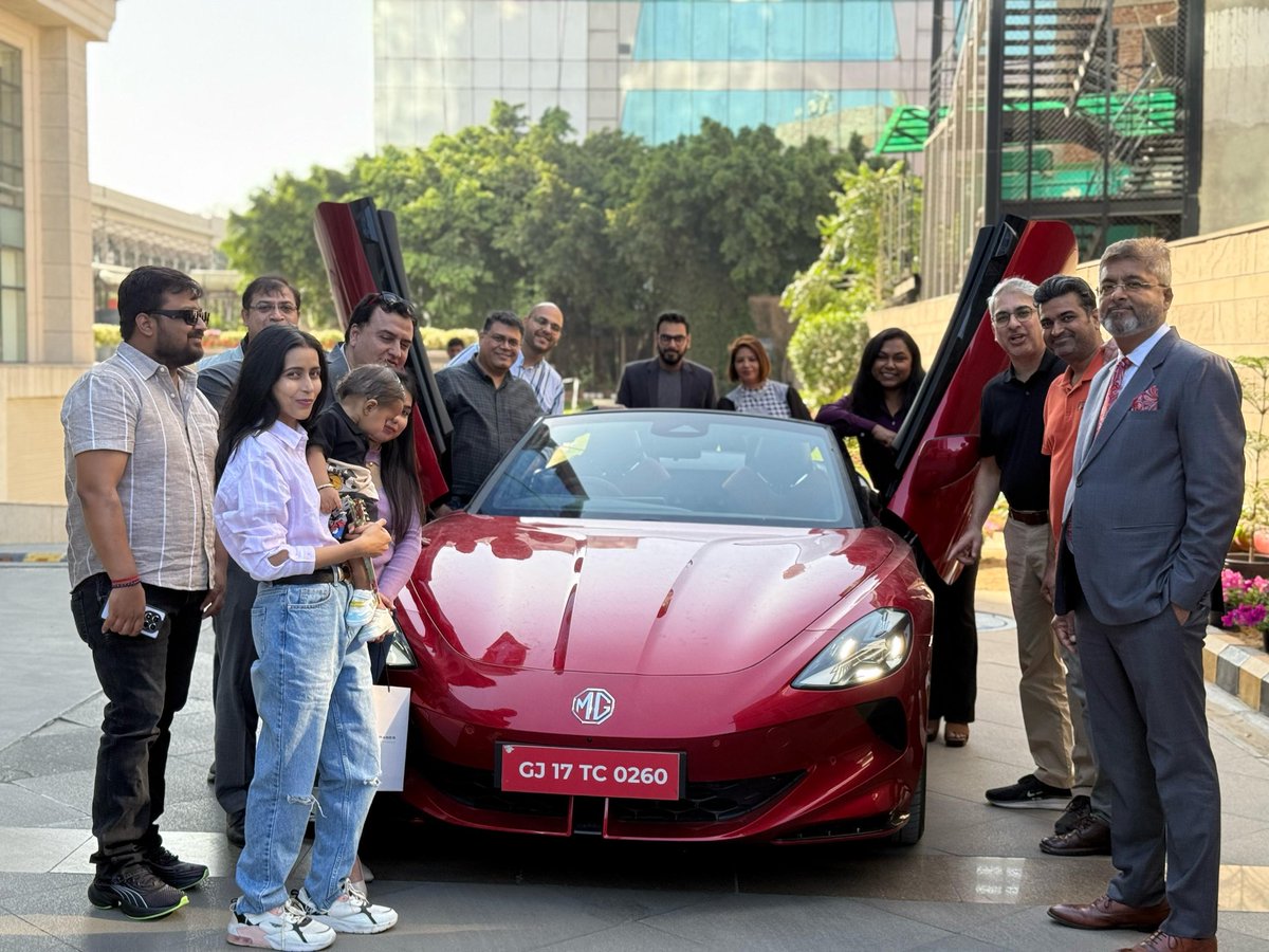 Rakesh Kaswan (@rakeshkaswan) on Twitter photo JSW MG senior leadership has start reaching out to customers proactively and even taking feedback. I see a hope of better customer services by <a href="/MGMotorIn/">Morris Garages India</a> . I along with many other MG customers were invited for interaction with Mr Anurag Mehrotra, MD JSW MG motors India. JSW MG senior leadership has start reaching out to customers proactively and even taking feedback. I see a hope of better customer services by <a href="/MGMotorIn/">Morris Garages India</a> . I along with many other MG customers were invited for interaction with Mr Anurag Mehrotra, MD JSW MG motors India.