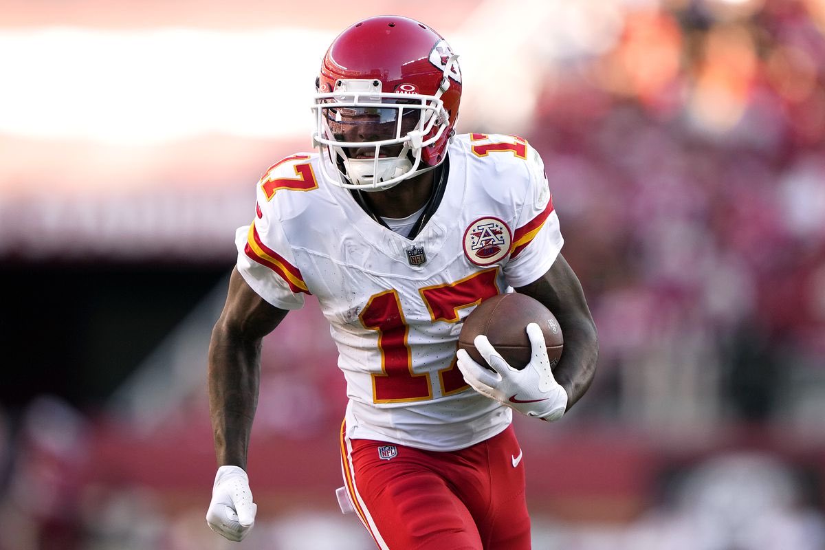 NFL Free Agency Moves:

Packers sign WR/RS Mecole Hardman to 1-yr deal

Vikings sign CB Jeff Okudah to 1-yr deal, sign WR Tim Jones

Chargers sign C Andre James

Saints re-sign OL Landon Young