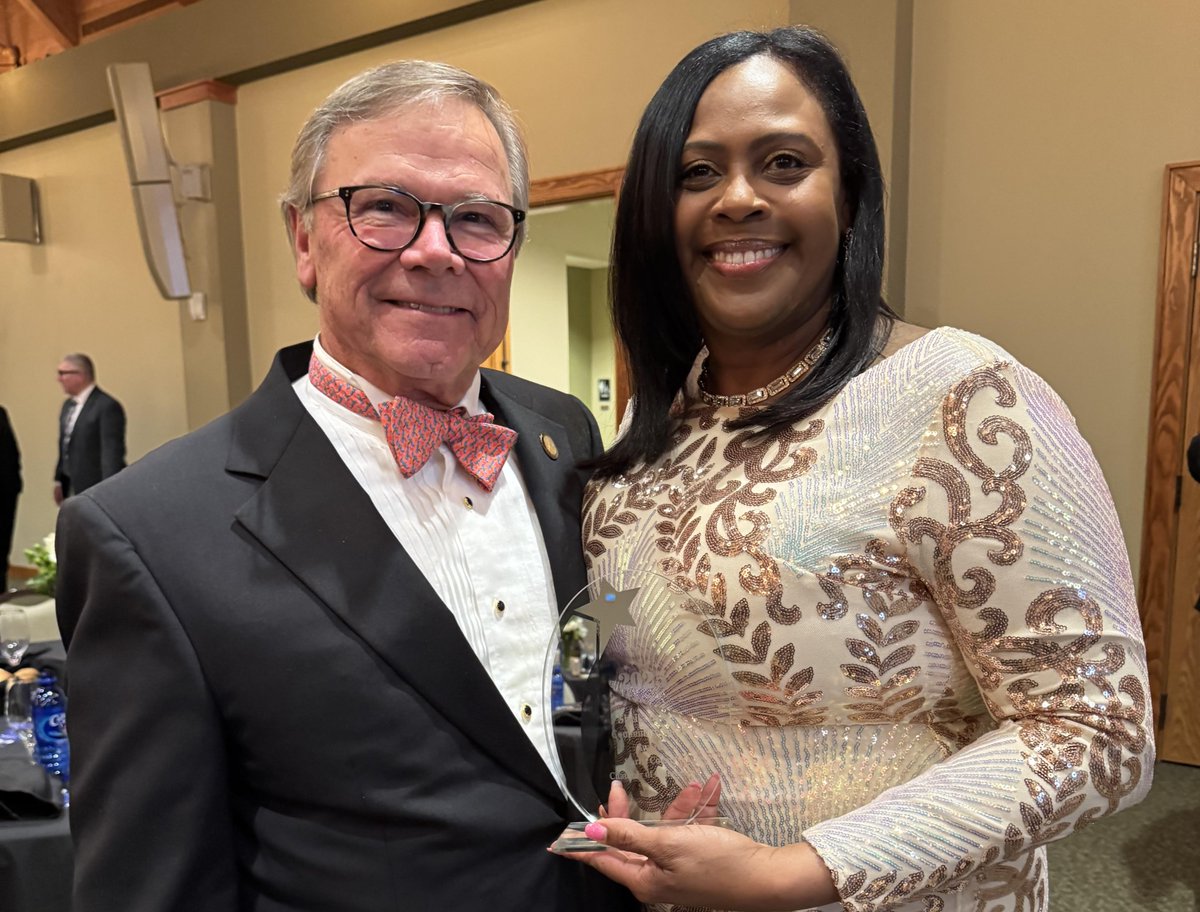 Harris County School District - GA tweet media