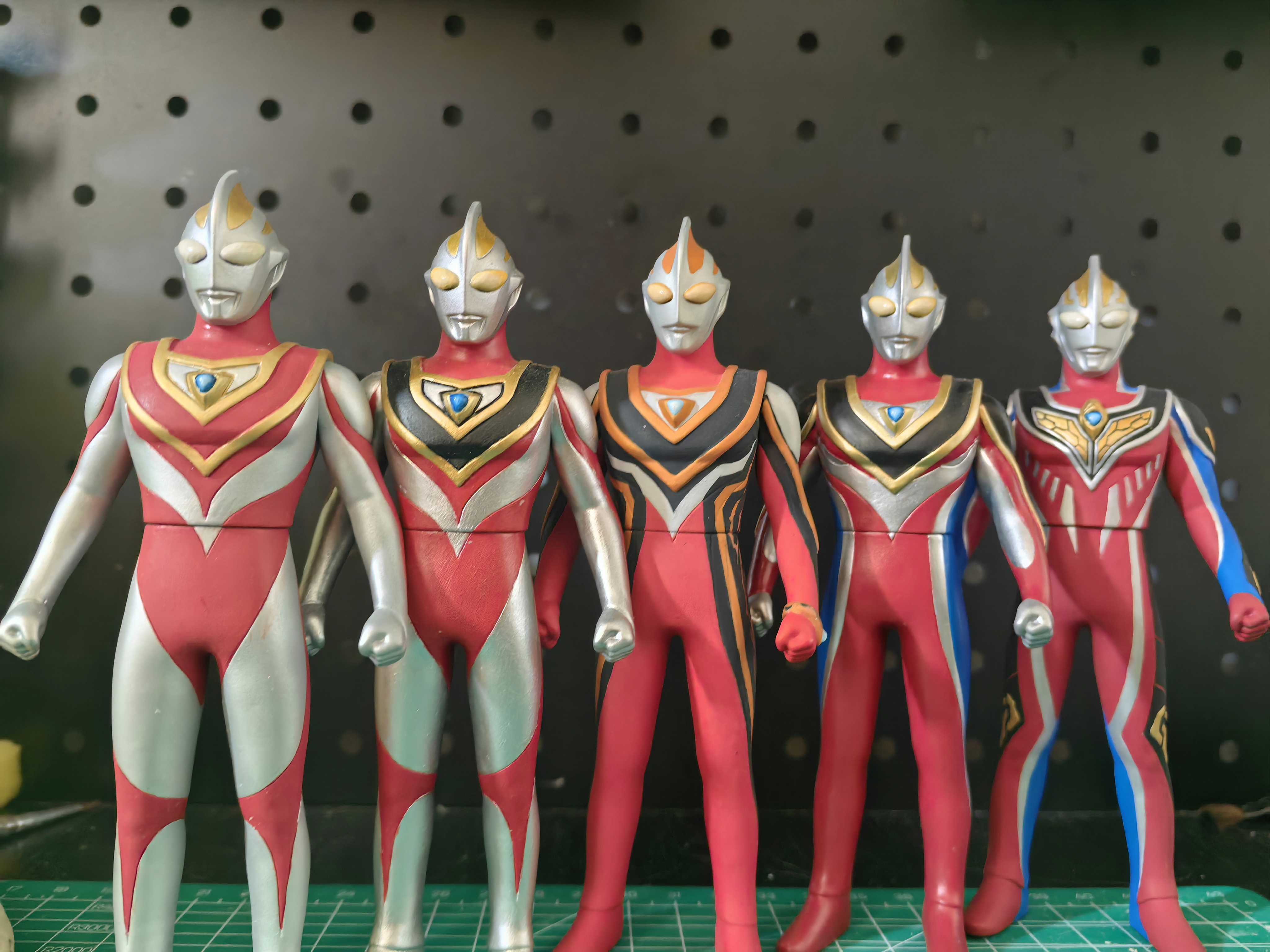 ウルトラマンガイア　V3 リペイント ウルトラマンガイアV3 リペイント