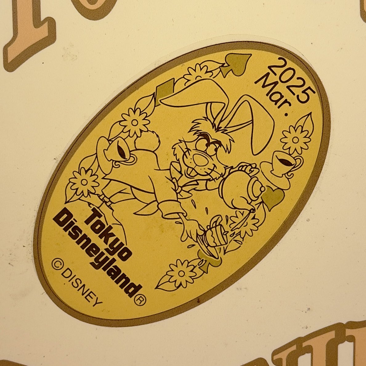 東京ディズニーランド&シー 3月の マンスリースーベニアメダル販売中