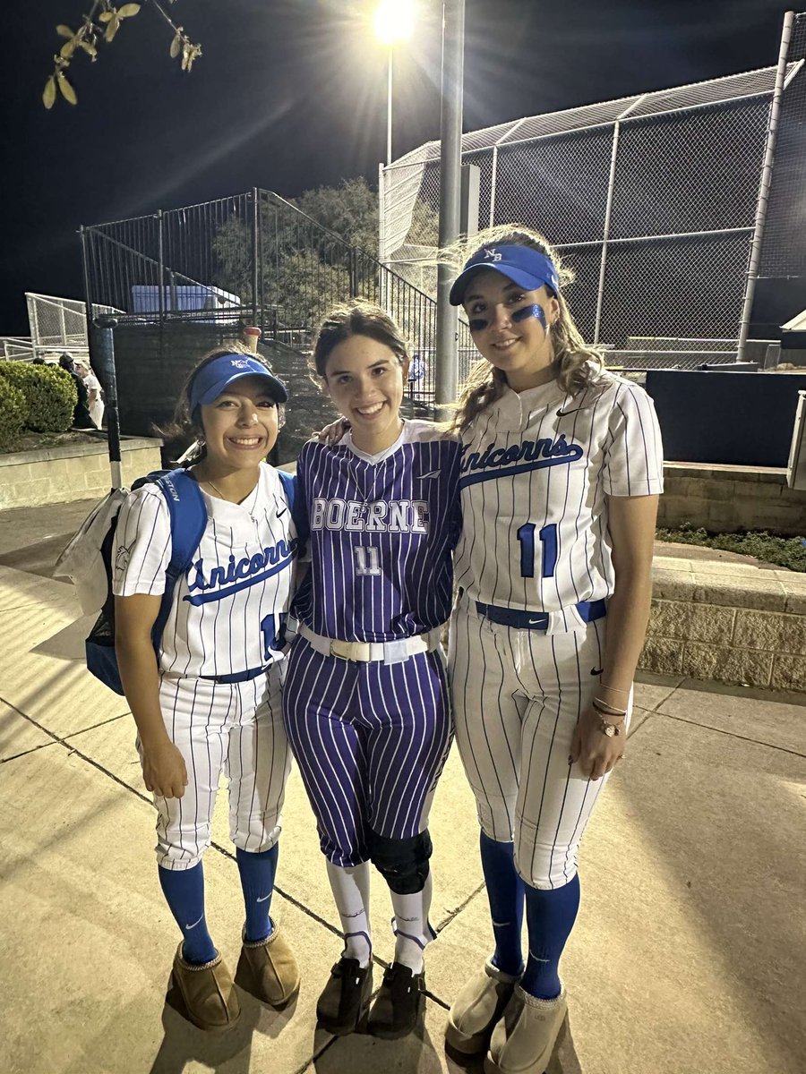 Even though the outcome wasn’t what we wanted falling short to the New Braunfels Unicorns it was still a fun game playing against some my travel teammates!! <a href="/HaleySalas2712/">Haley Salas</a> <a href="/CeciliaDls55/">Cecilia De Los Santos</a> <a href="/BomberSTX18U/">STX Bombers 18U Gold PRK</a>