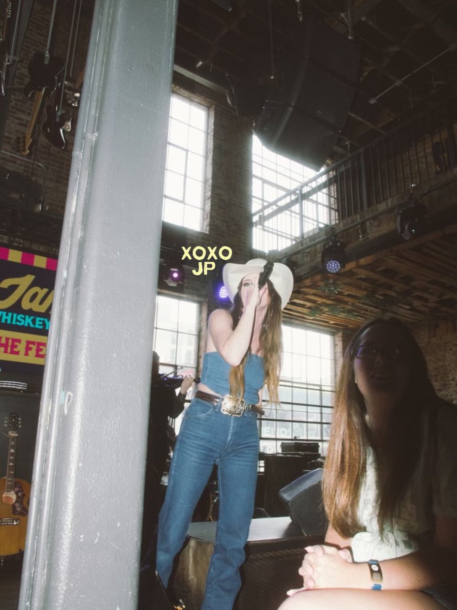 HORSEBACK ACOUSTIC TOUR🎻🌾
Tickets 👇🏻
jennapaulette.komi.io