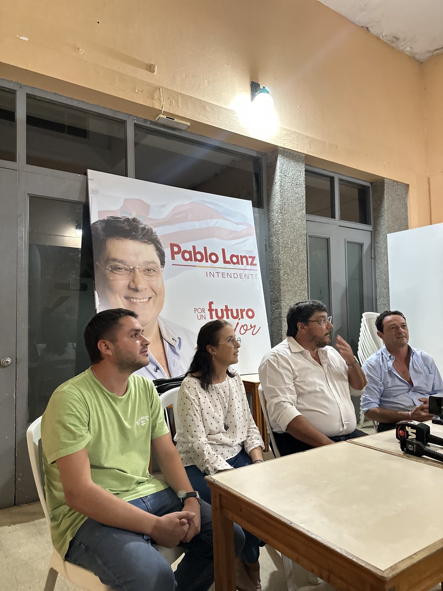 📢 ¡Comenzamos!

Damos inicio a la presentación oficial de nuestro candidato a intendente .
Pablo Lanz. Un equipo con gestión, compromiso y visión para seguir transformando Florida.  

💪 Es tiempo de consolidar el cambio con hechos, no con promesas.  

#501Florida