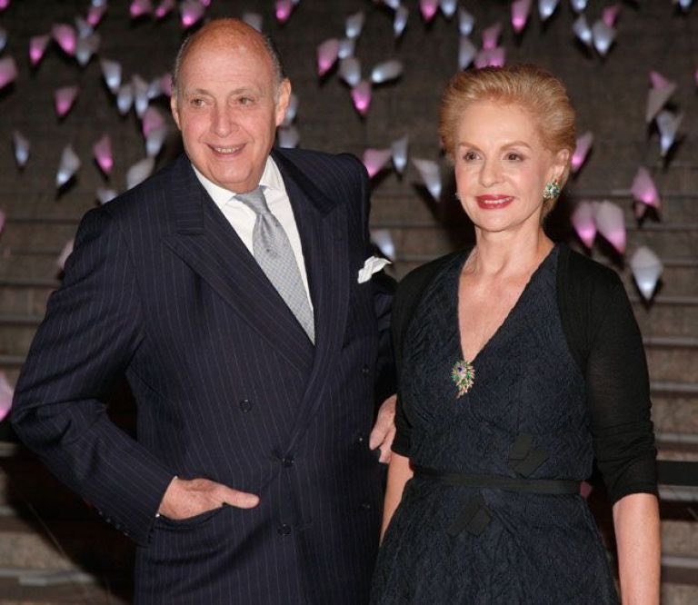 Hoy, lamentablemente, falleció el periodista y empresario venezolano Reinaldo Herrera, esposo de Carolina Herrera.