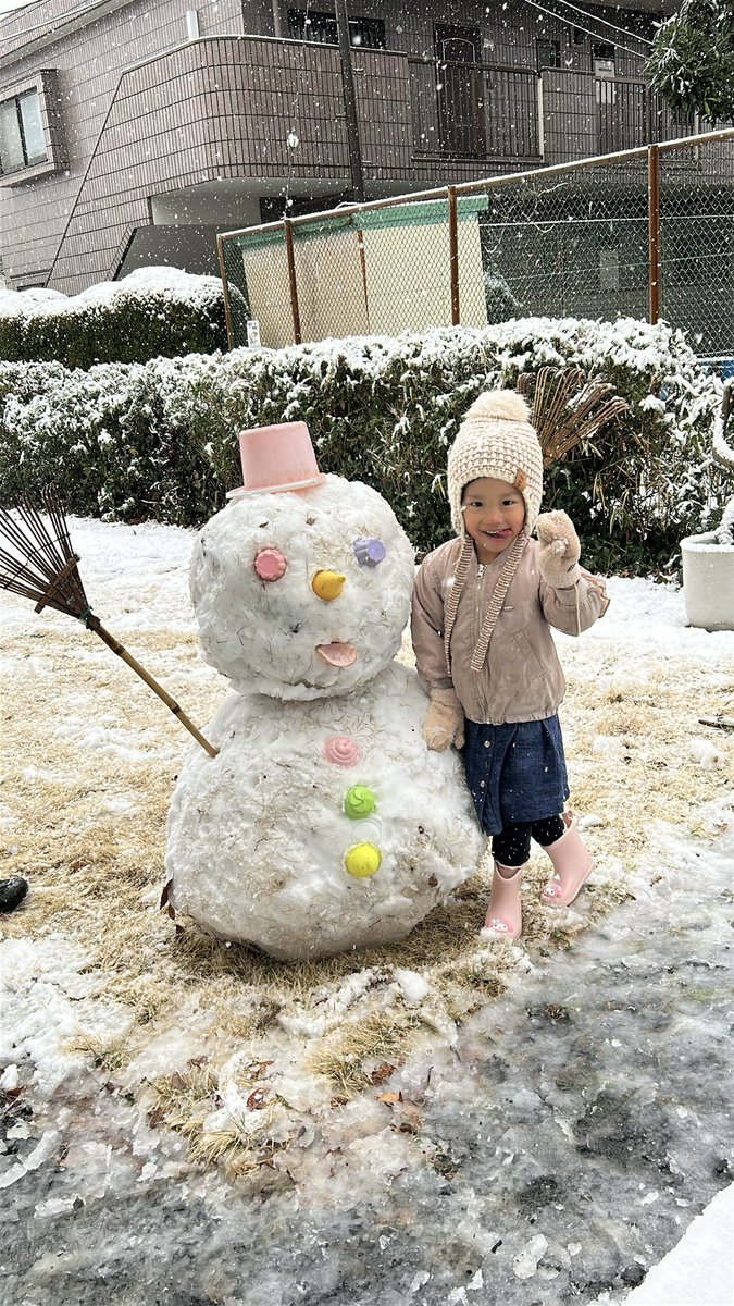 schamkon's tweet photo. 雪すごすぎてテンションMAX https://t.co/XLCIR1ZFxz