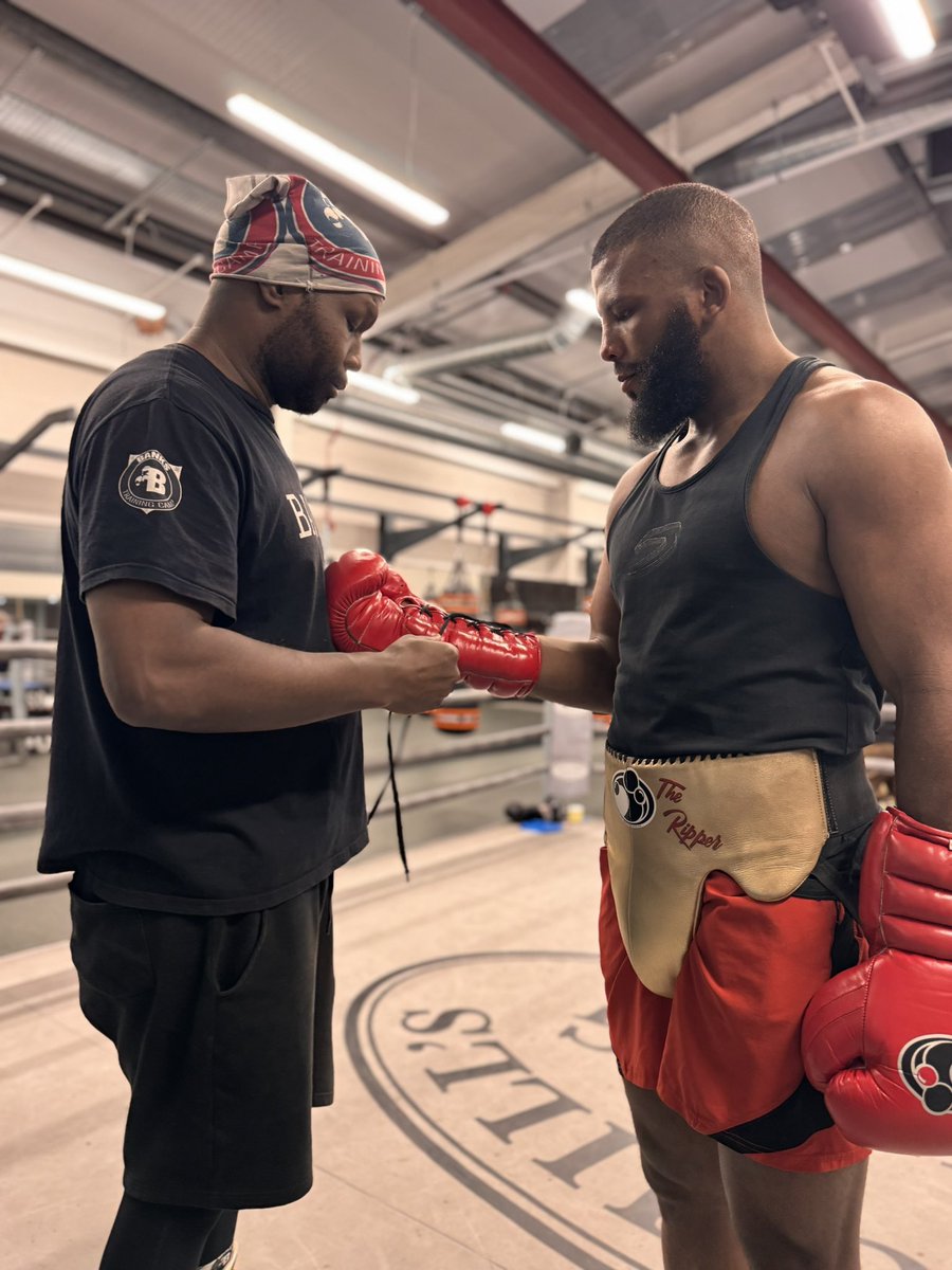BadouJack's tweet image. Grinding! 🥊 #May3rd @Turki_alalshikh