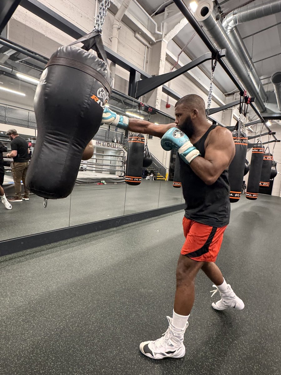 BadouJack's tweet image. Grinding! 🥊 #May3rd @Turki_alalshikh