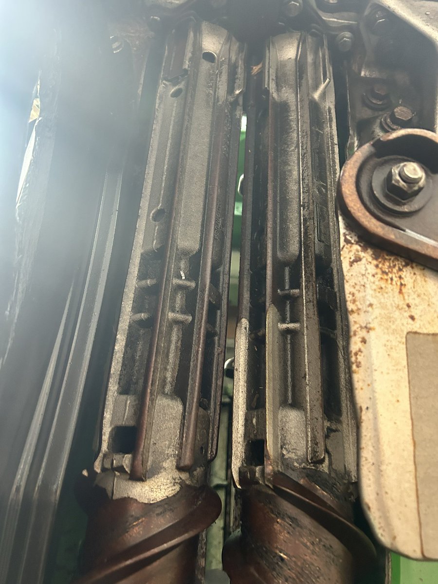 2017 612FC
Stalkmaster
 Auto trac Row sensors
Auto Height sensors 
 Intermeshing knife rolls 75%
  Cutter blades 60% 
 New LH auger 
 New slip clutches on rows 1 and 12 
All oils replaced
Gathering chains 80%
 Greased and oil bathed
Fully ready for harvest 2025
Asking 132,500cad