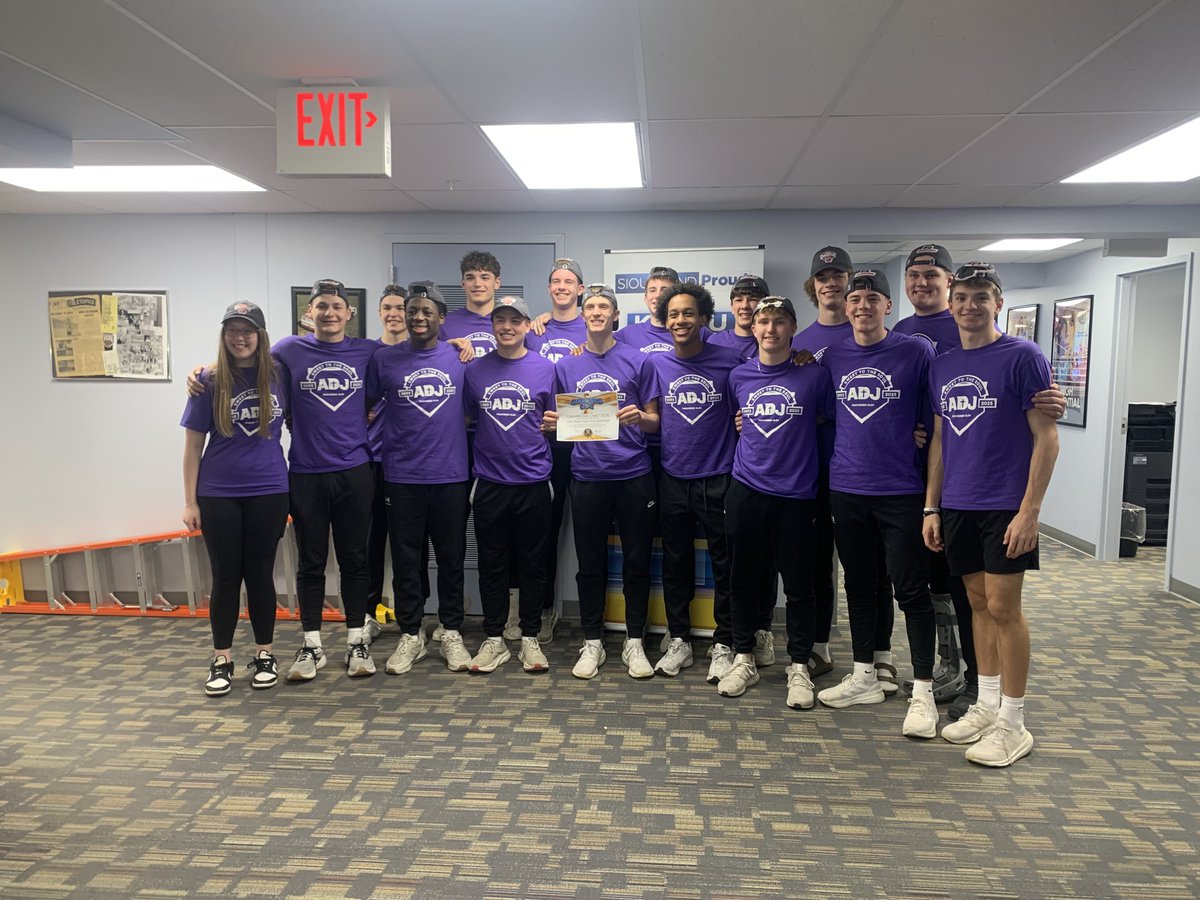 KCAU 9 SportsZone (@sportszonekcau9) on Twitter photo CHAMPIONS CHAT!
After securing the program's second <a href="/IHSAA/">IHSAA</a> Basketball State title, <a href="/mocfvcsd/">MOC-Floyd Valley CSD</a> stopped by the <a href="/kcautv/">KCAU 9 News</a> studio to talk about the season in our newest Champions Chat segment!
WATCH HERE πβ¬οΈ
siouxlandproud.com/sports/champio⦠CHAMPIONS CHAT!
After securing the program's second <a href="/IHSAA/">IHSAA</a> Basketball State title, <a href="/mocfvcsd/">MOC-Floyd Valley CSD</a> stopped by the <a href="/kcautv/">KCAU 9 News</a> studio to talk about the season in our newest Champions Chat segment!
WATCH HERE πβ¬οΈ
siouxlandproud.com/sports/champioβ¦