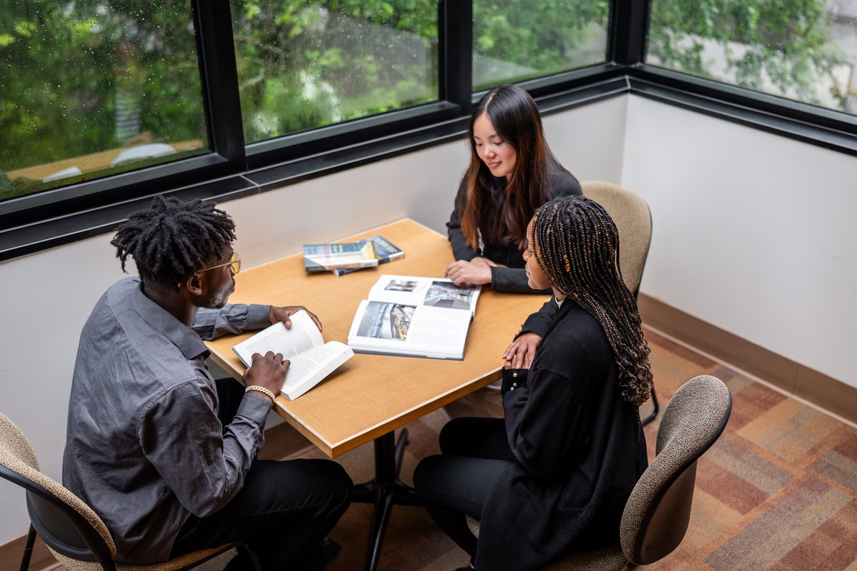 #TipTuesday Finals are coming up and studying is the key to success! Our Academic Success Center (ASC) has appointment and drop-in and online tutoring options available to support you. 
Check out the ASC website for more information: bellevuecollege.edu/asc/tutoring/e…
