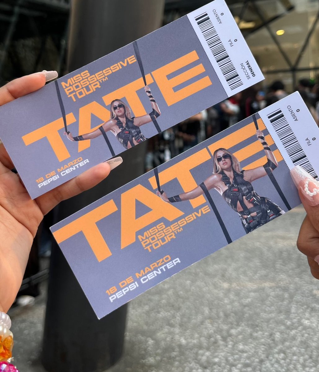 t8mcraetours's tweet photo. The venue for tonight’s show also handed out physical tickets unsure if this will be a thing for all the shows! 👀⭐️ https://t.co/IIBCxYnfpI