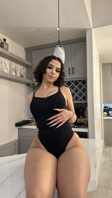 Watch TinaLaBonita💋's leaked NSFW photo on TwXstars