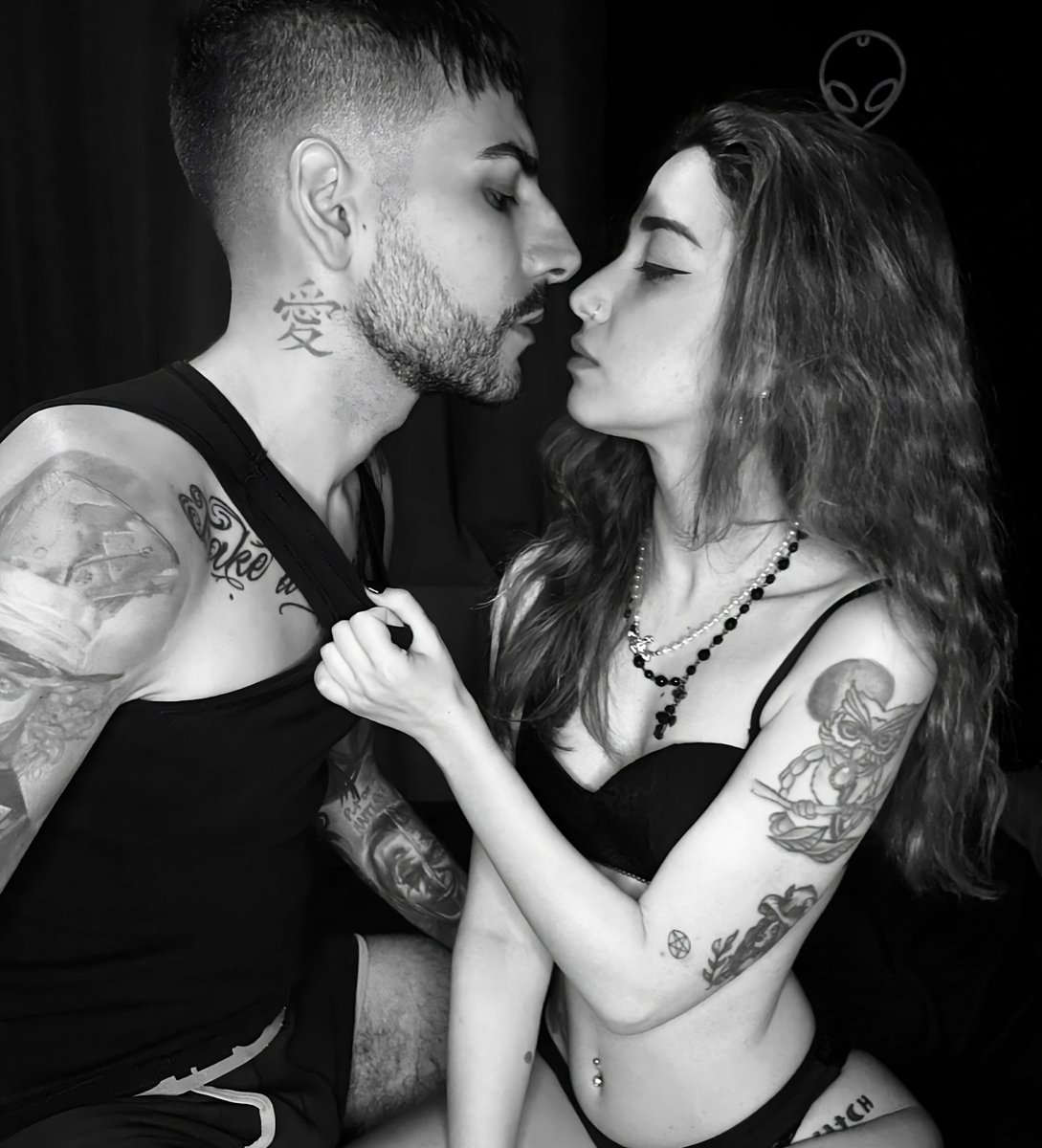 Peironss's tweet photo. 🔞😈👉🏼 https://t.co/eLrmB6t8Sk https://t.co/5F9LWFl6JK